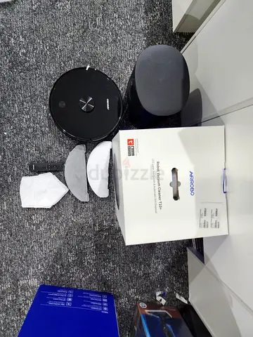 Robot Vacuum Cleaner with Accessories