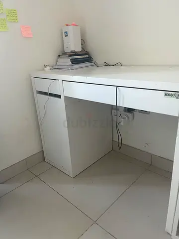 Modern White Study Desk for Sale