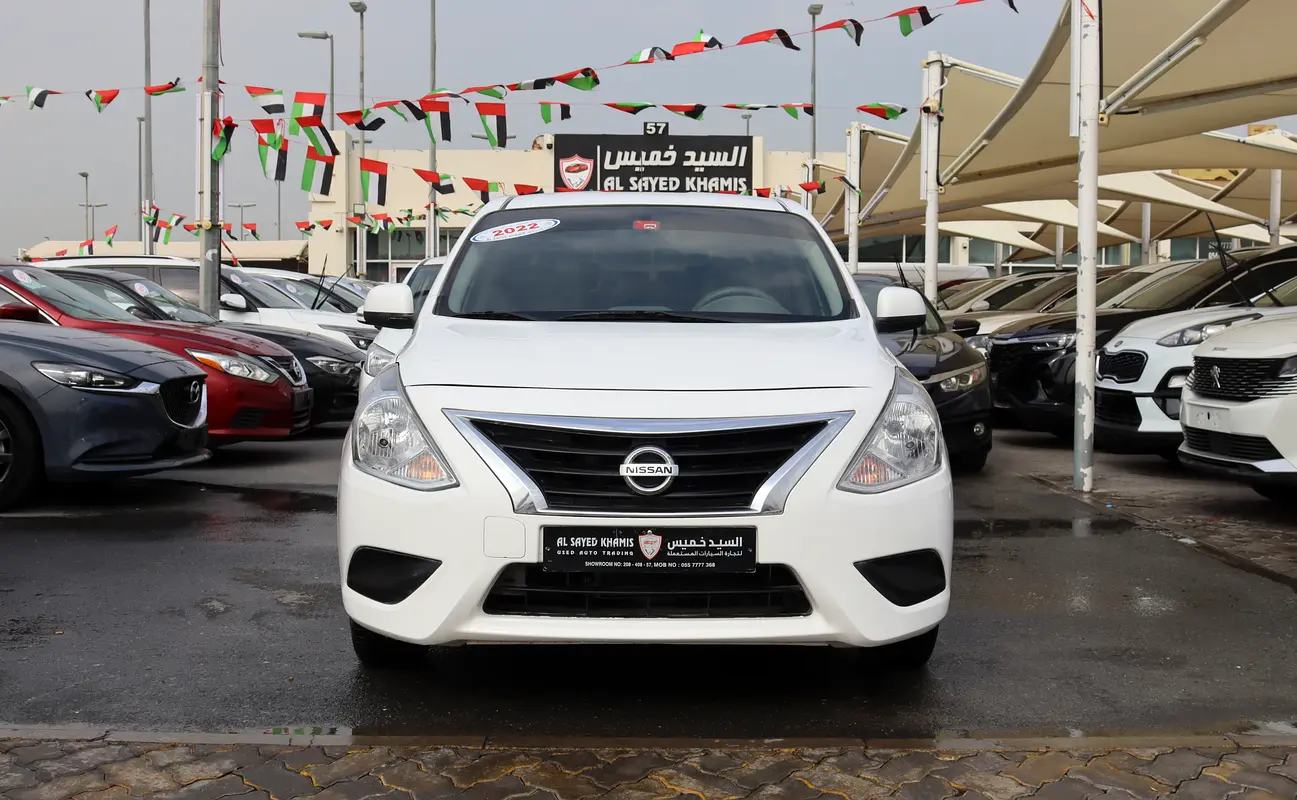 Nissan Sunny 2022 — photo 1 of 18