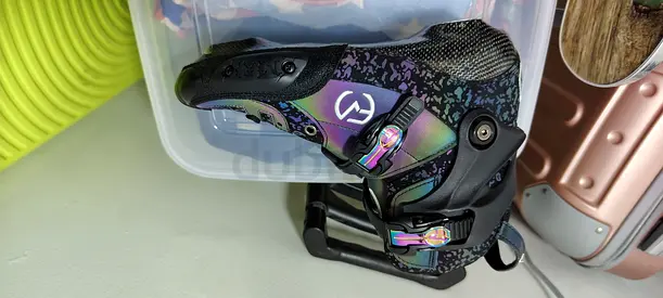 Professional skates Carbon fiber