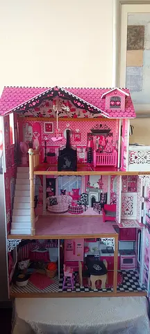 Doll house