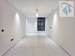 For sale: 5-bedroom villa, freehold ownership, all fees included, with a monthly installment of 5500
