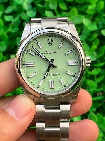 Oyster perpetual pistachio green dial 41mm