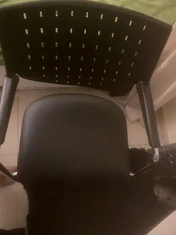 Strong comforte office chair