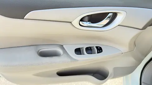 صورة مصغرة 8 لـ 2016 Nissan TIIDA