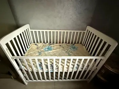 Baby crib