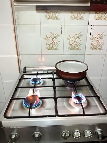 Gas stove