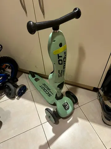 Scoot  ride scooter