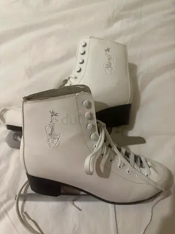 White Ice Skates - Perfect for Beginners and Enthusiasts!