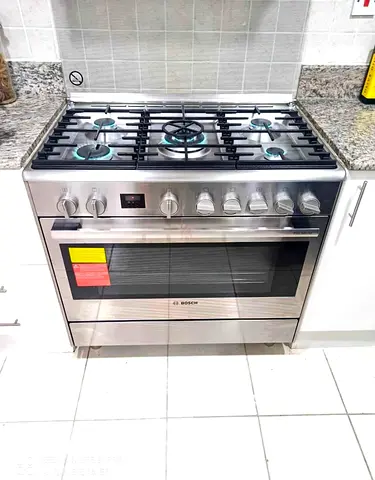 Bosch Digital 5 Burner Full Gas Cooker Made in Italy