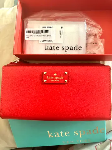 Authentic Stylish Kate Spade Red Wallet - Perfect for Every Occasion!