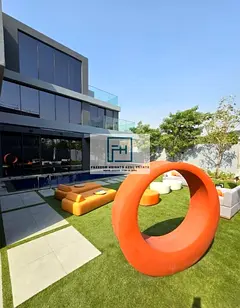 Ultra-Luxury Corner 6BR Forest Signature Villa | Private Pool &amp; Elevator | Saro, Masaar