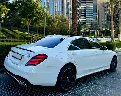 AWESOME WHITE MERCEDES S500 V8 // S63 KIT // ** TOP RANGE ** ACCIDENTS FREE ** GCC ** ELITE COLOR