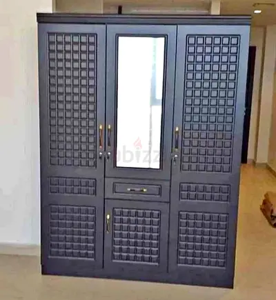 Stunning Modern Wardrobe with Mirror