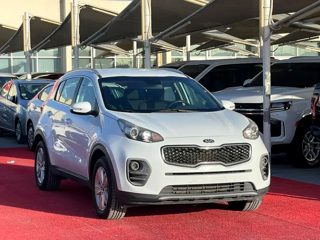 Kia Sportage 2019 — photo 1 of 15