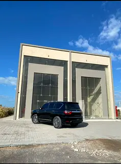 Showroom for rent in Julfar, Ras Al Khaimah. 600 sqm, 10 m height, 75 power, mezzanine option, suita