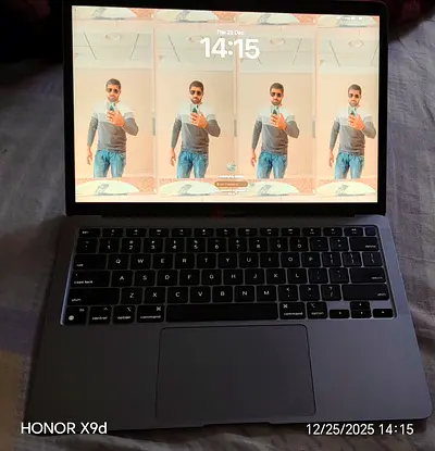 MacBook Air M1 - Powerful Performance and Sleek Design