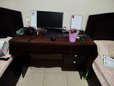 Study table/ office table