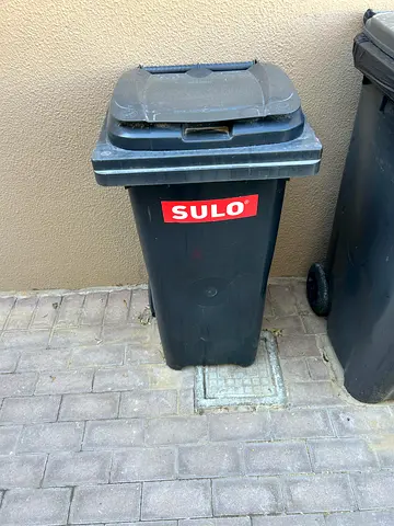 Trash Bin 120L for outdoor/garden