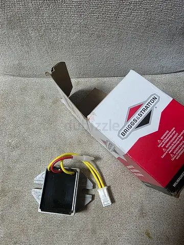 Genuine Briggs  Stratton Voltage Regulator with Box. From USA. AED 70 Only. Free Delivery!