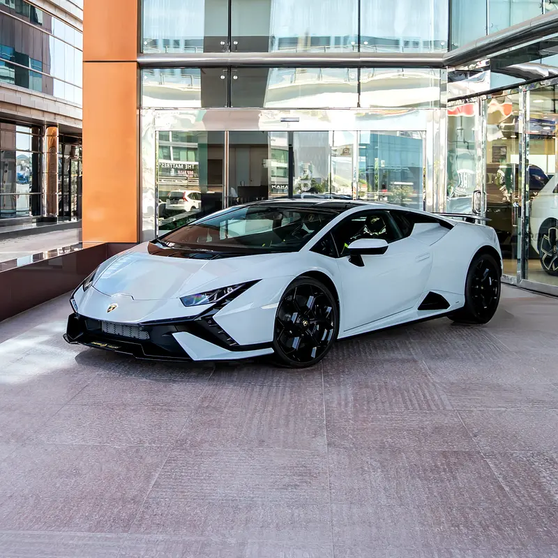 Lamborghini Huracan 2024 — photo 1 of 18
