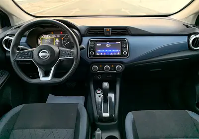 2023 Nissan VERSA 照片 8