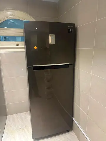 Samsung 650 Liters Refrigerator Same Like new condition delivery with warranty