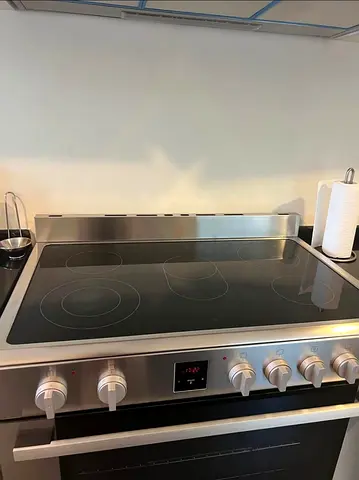 Bosch 90×60cm Electric cooker Same Like new condition almost new condition