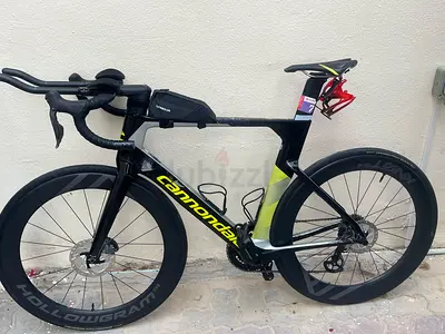 Road racing bike