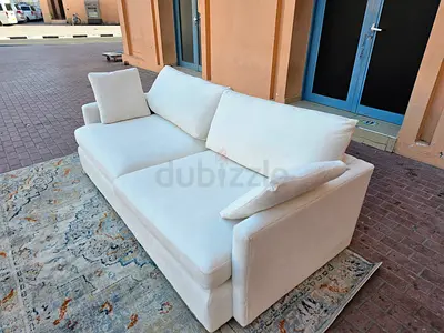 Comfortable CrateBarrel Sofa Beige perfect Condition