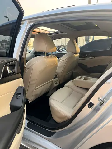 2019 Nissan MAXIMA — фото 15