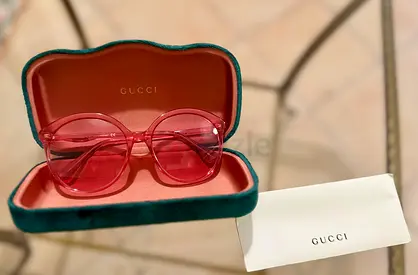 Original Gucci Sunglasses in Original Case