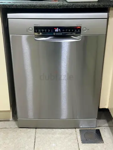 Bosch Dishwasher neat and clean condition with wifi working delivery with warranty