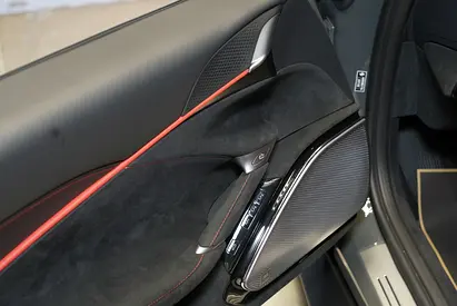 صورة مصغرة 13 لـ 2025 Ferrari ROMA