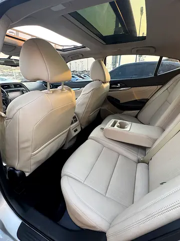 2019 Nissan MAXIMA — фото 16