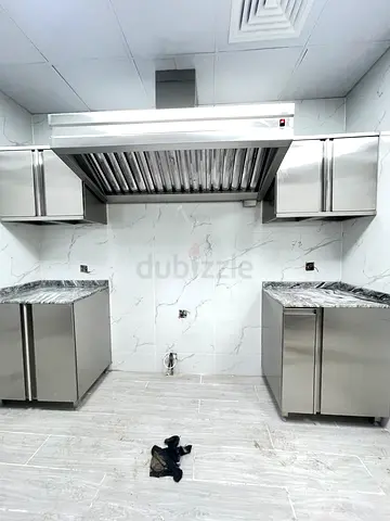 Stylish and Modern Kitchen Range Hood