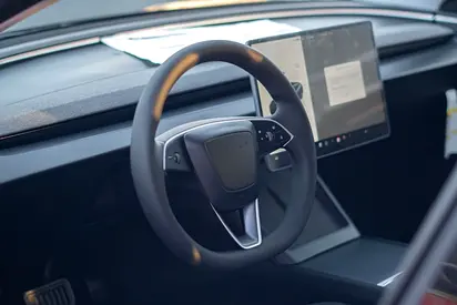 صورة 9 لـ 2024 Tesla MODEL 3