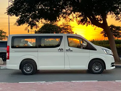 2023 Toyota HIACE 照片 4