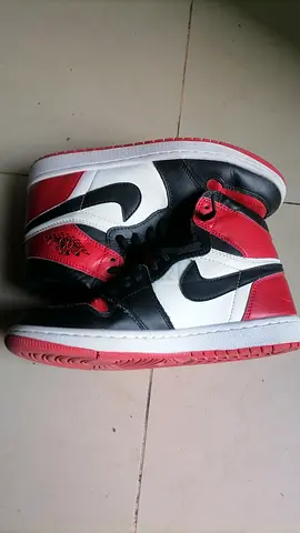 Mens Nike Air Jordan Retro High Sneakers