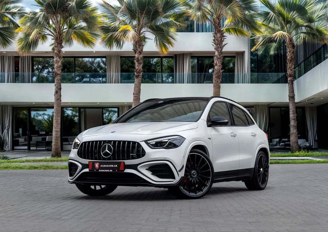 Mercedes-Benz GLA-Class 2024 — photo 1 of 15
