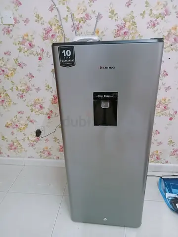 Reliable Hisense Refrigerator with Water Dispenser