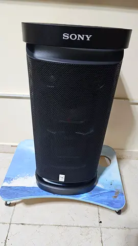 Sony XP700 speaker in excellent condition