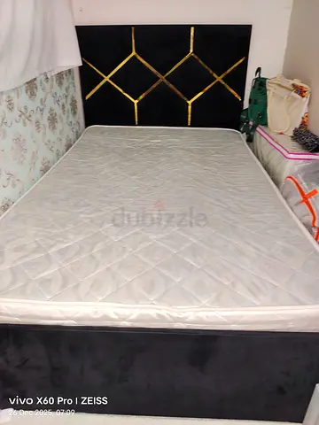 Twin / Small Double Bed (120x190) with Mattress - Great Condition
Modern Bed Frame (123x210)