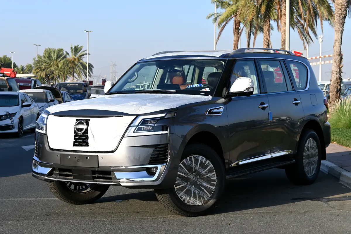 Nissan Patrol 2024 — photo 1 of 15