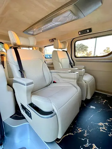 2023 Toyota HIACE 照片 8