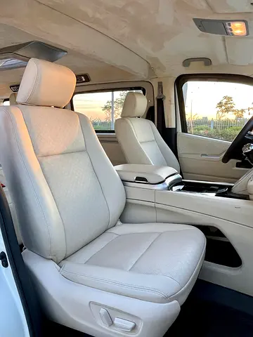 2023 Toyota HIACE 照片 9