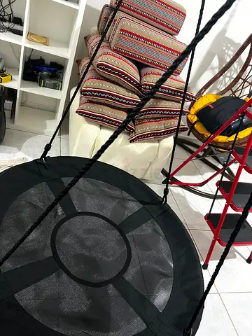 Large Round Swing for Kids - Perfect for Outdoor Fun!