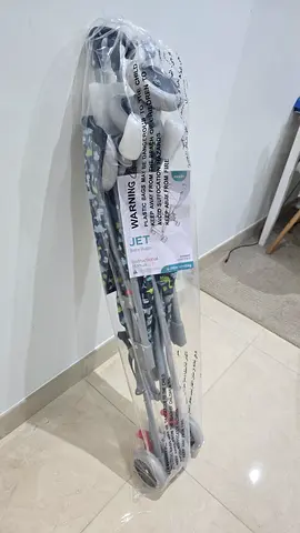 Compact and Lightweight Stroller for Easy Travel, in original packing, never used