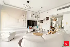 Luxurious Apartment | Upgraded | Beachfront