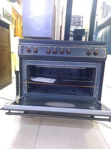 Cooking range
